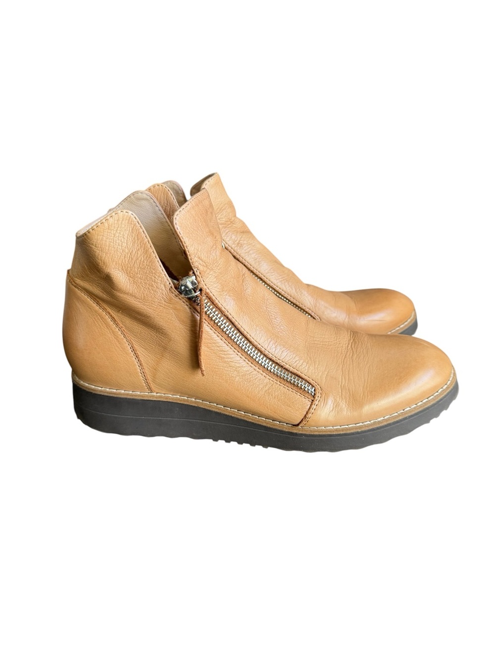 Django & Juliette Ohmy Bootie Sneaker Boot Tan Leather Comfort Shoe Womens 40 9